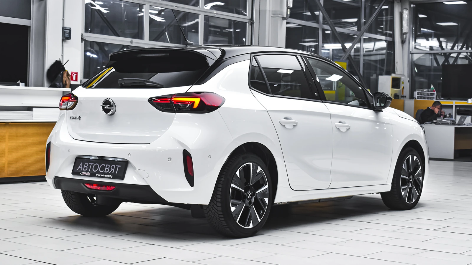 Opel Corsa -e GS Line 50 kWh - изображение 6