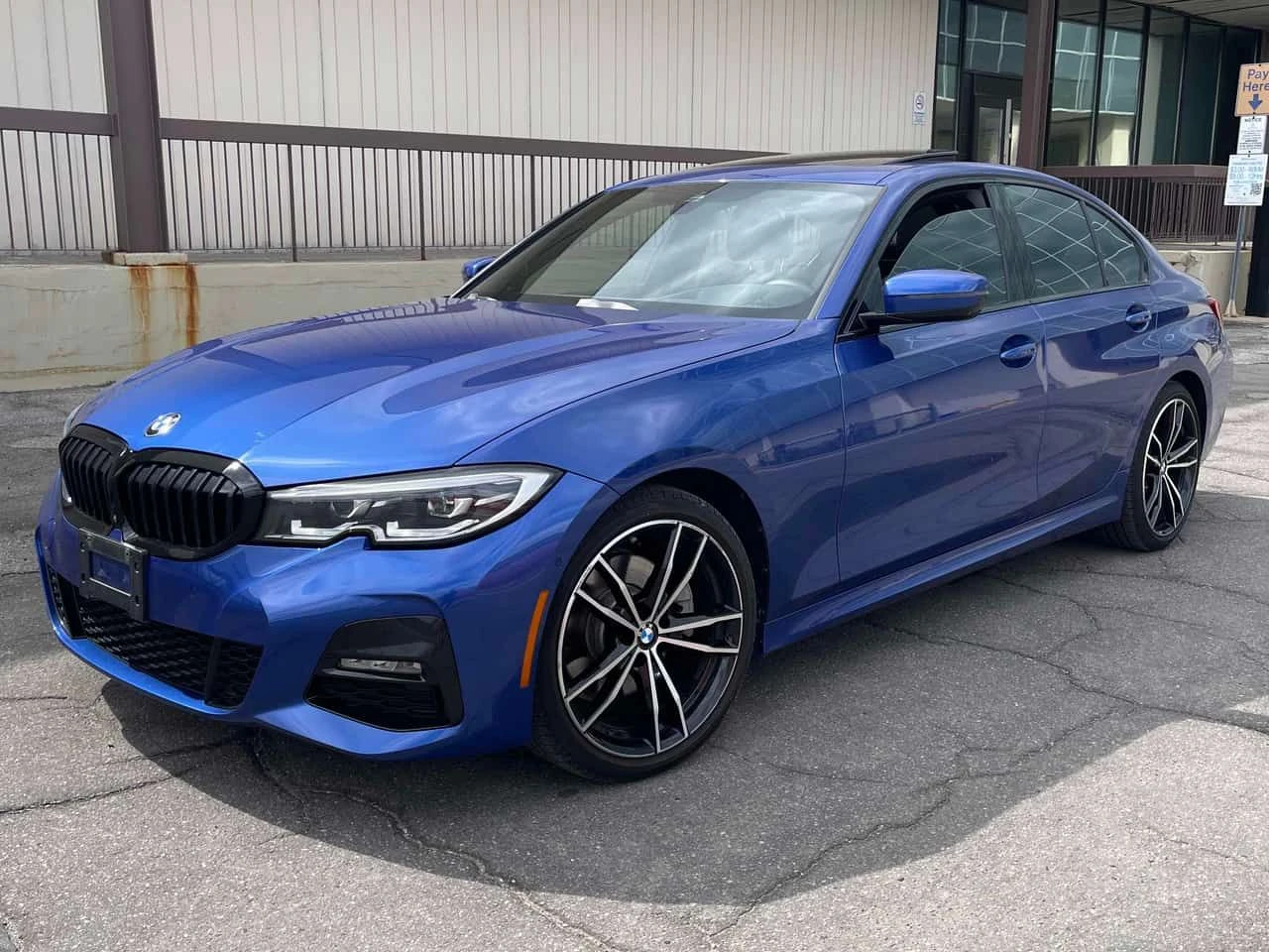 BMW 330 i xDrive/ПОДГРЕВИ/ШИБИДАХ/360 CAM