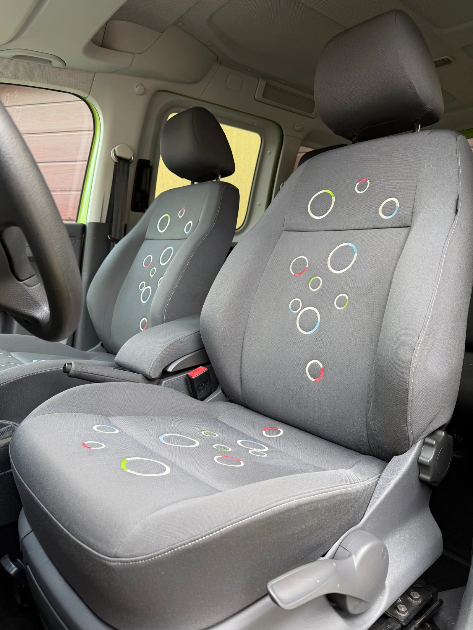 VW Caddy 2.0i/109ps/CNG, снимка 8 - Автомобили и джипове - 54389709