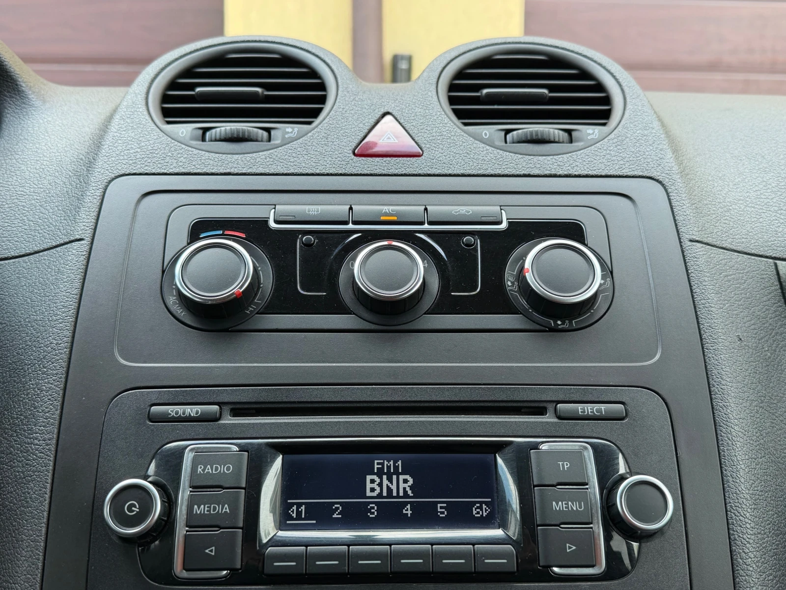 VW Caddy 2.0i/109ps/CNG, снимка 13 - Автомобили и джипове - 54389709