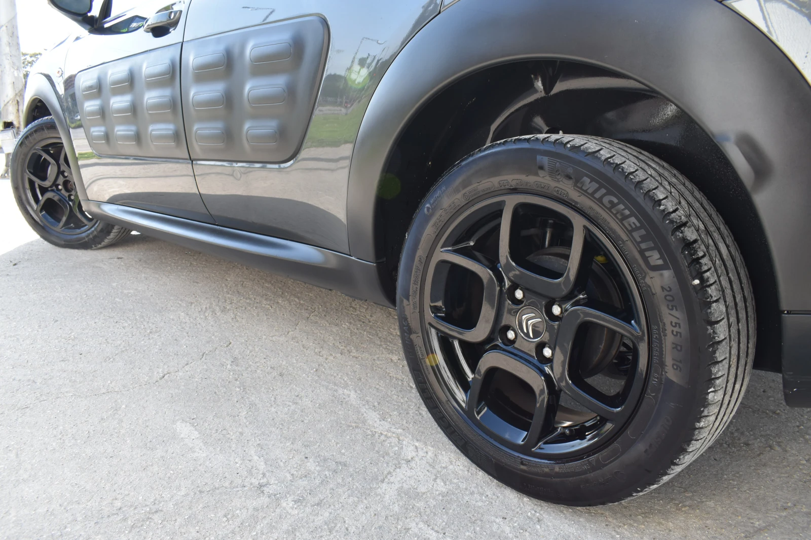 Citroen C4 Cactus 1.6D* AUTOMAT* FULL-LED, снимка 2 - Автомобили и джипове - 54651781