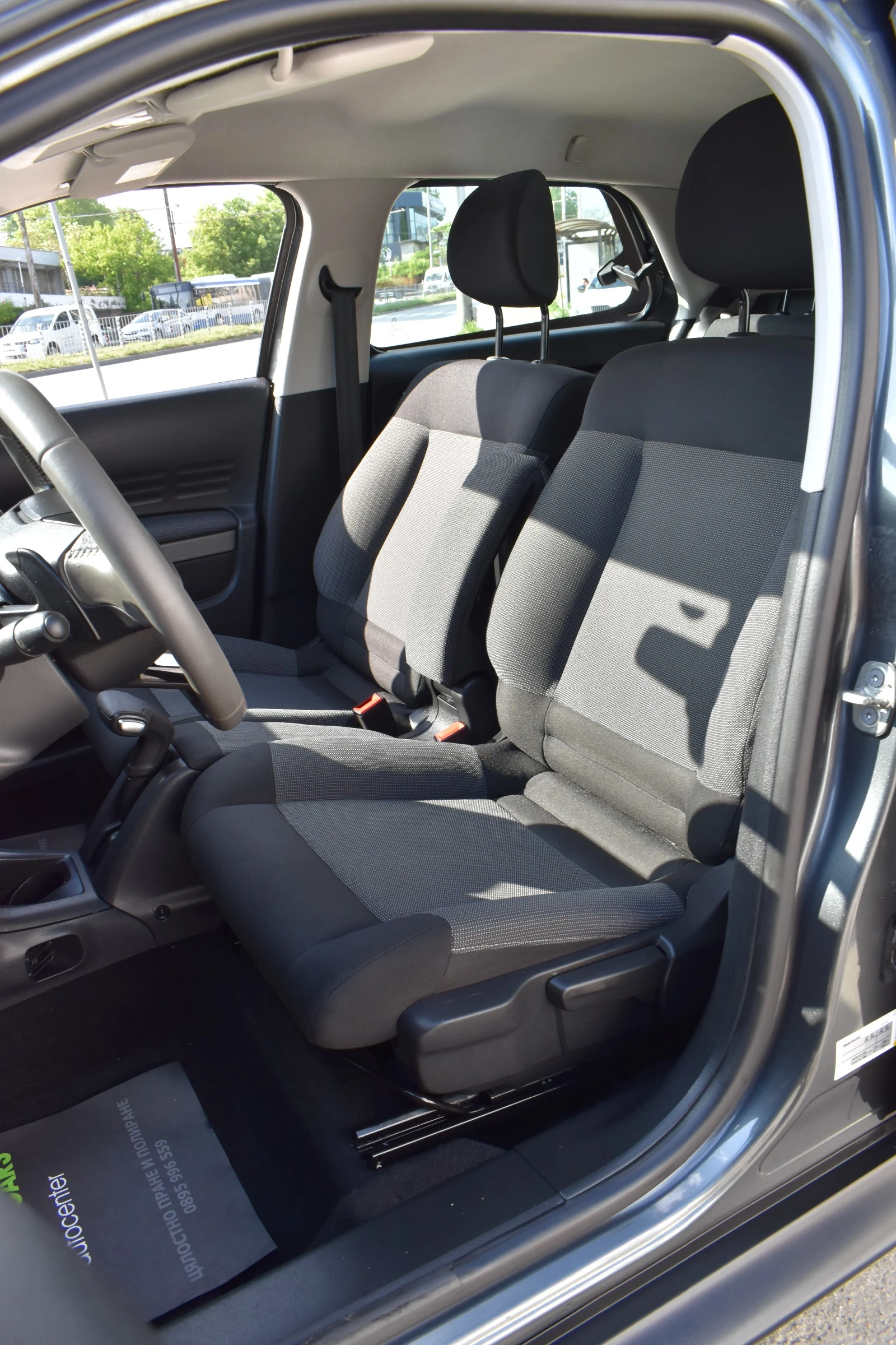 Citroen C4 Cactus 1.6D* AUTOMAT* FULL-LED, снимка 11 - Автомобили и джипове - 54651781