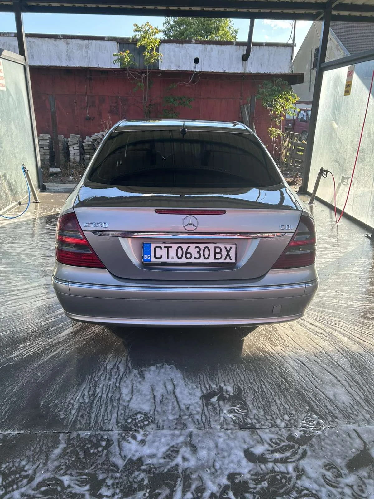 Mercedes-Benz E 320, снимка 2 - Автомобили и джипове - 54712903