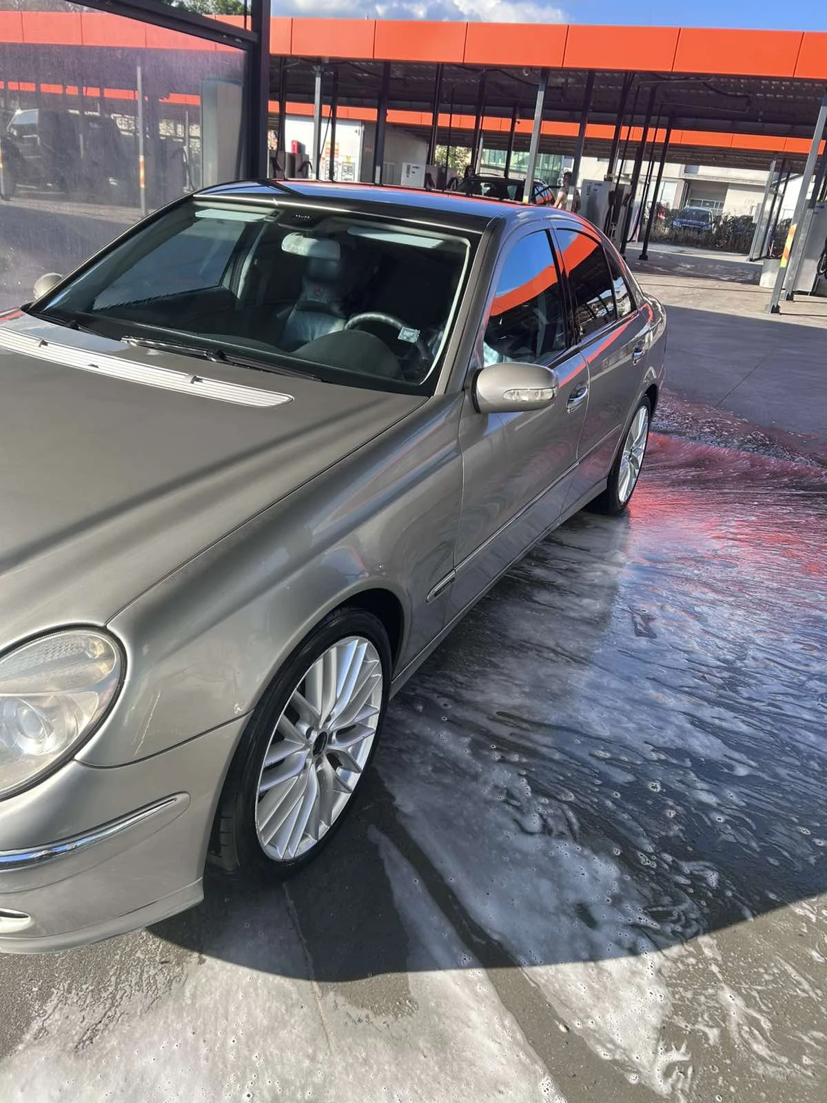 Mercedes-Benz E 320, снимка 3 - Автомобили и джипове - 54712903