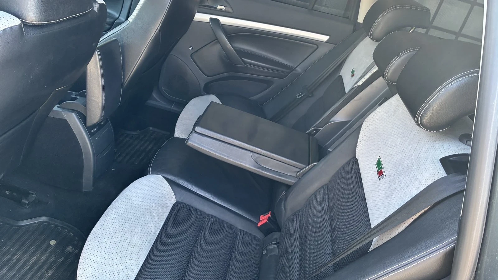 Skoda Octavia 1.9 TDI, снимка 7 - Автомобили и джипове - 54725771