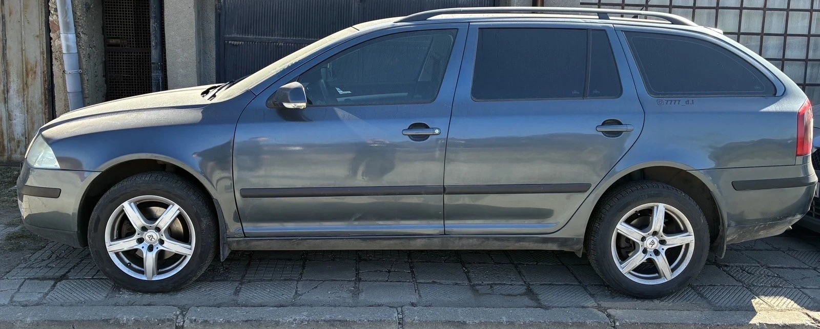 Skoda Octavia 1.9 TDI, снимка 2 - Автомобили и джипове - 54725771