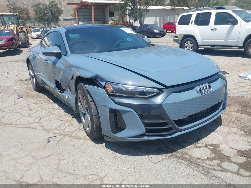 Audi E-Tron GT Premium Plus Quattro, снимка 2 - Автомобили и джипове - 54770075