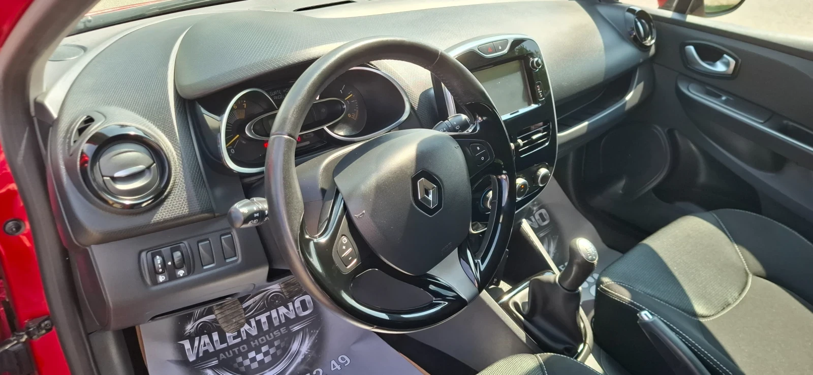 Renault Clio 1.2 Led Red Rose  88000km Като Нова, снимка 12 - Автомобили и джипове - 54798879
