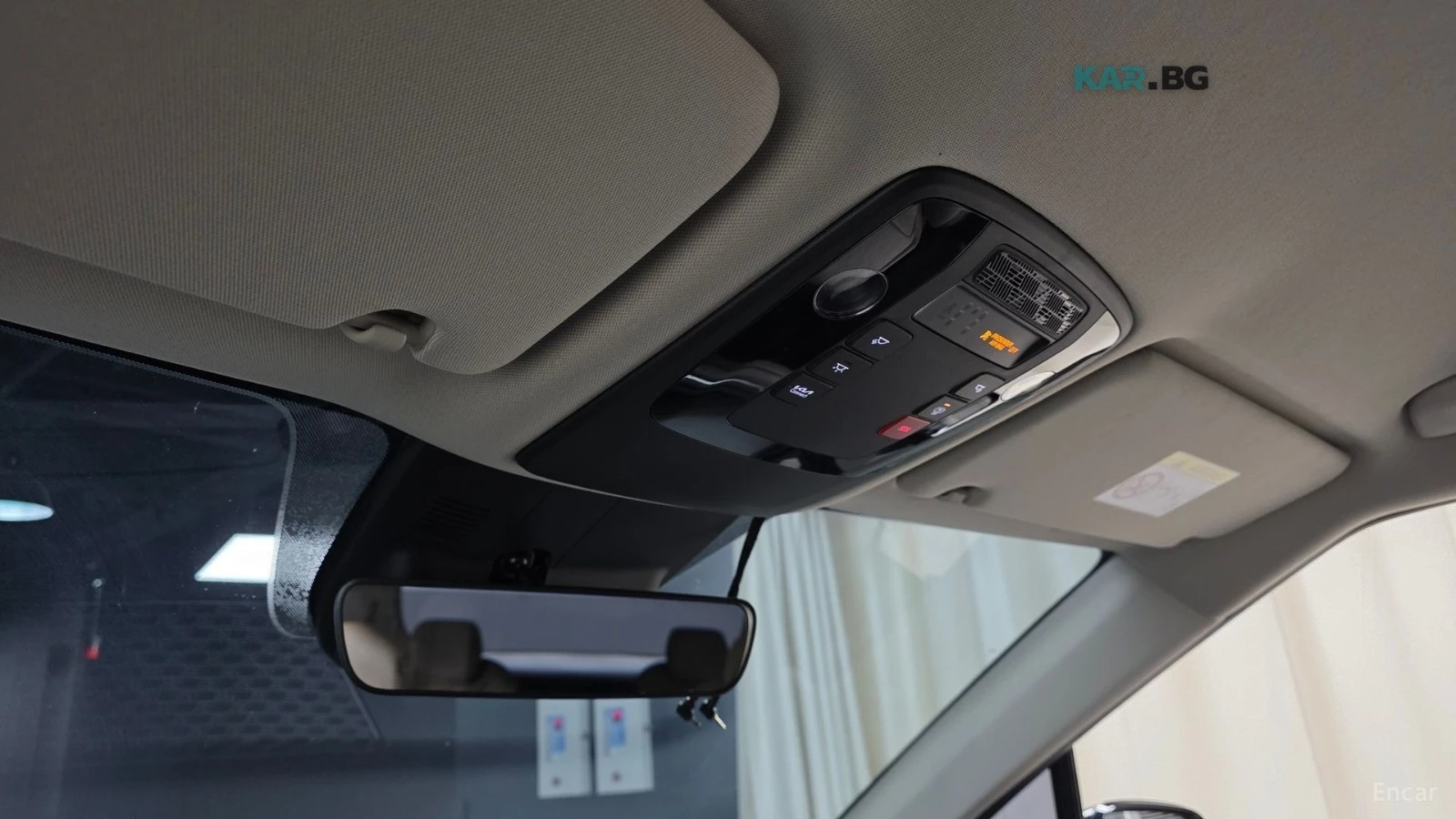 Kia Carnival * 2.2d* PRESTIGE* КОЖА* ПОДГРЕВ* ОБДУХВАНЕ* КАМЕРА, снимка 16 - Автомобили и джипове - 54916780