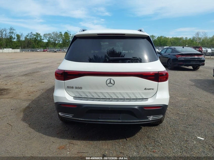 Mercedes-Benz EQB 300* 4MATIC* ПОДГРЕВ* КАМЕРА* ПАНО* , снимка 6 - Автомобили и джипове - 55086591