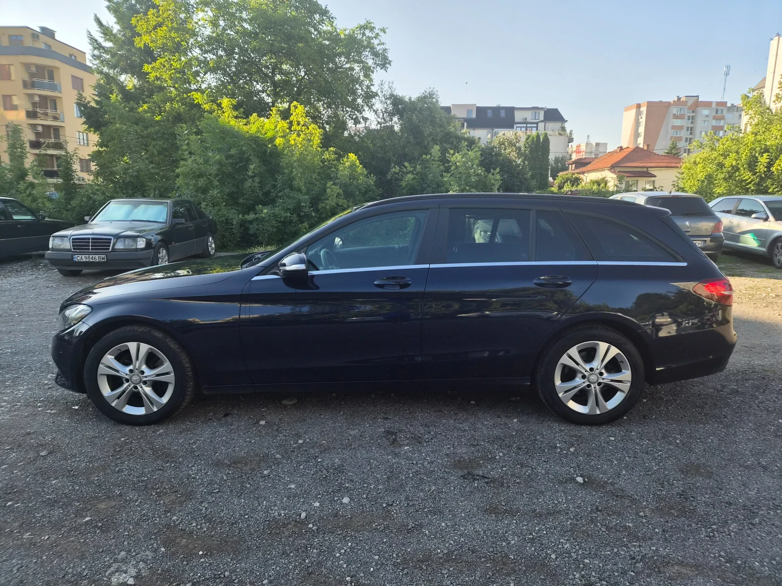Mercedes-Benz C 200 УНИКАТ, снимка 3 - Автомобили и джипове - 55397070