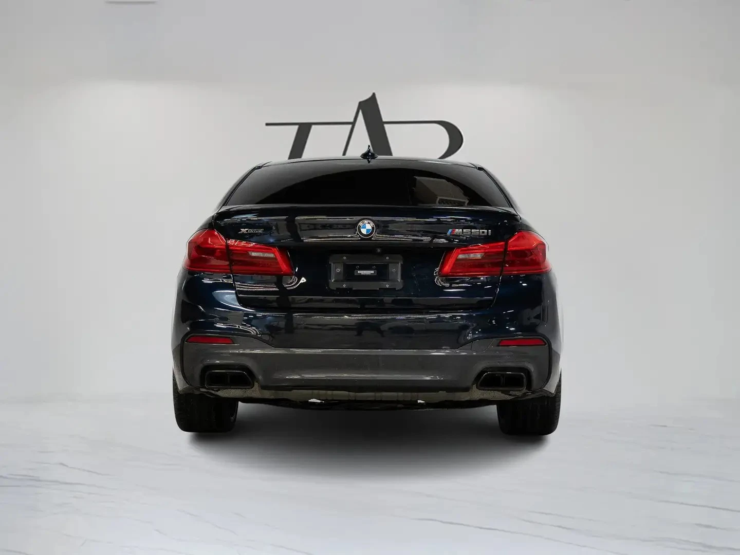 BMW 550 M PREMIUM ЦЕНА ДО БЪЛГАРИЯ АВТОКРЕДИТ, снимка 6 - Автомобили и джипове - 55562273