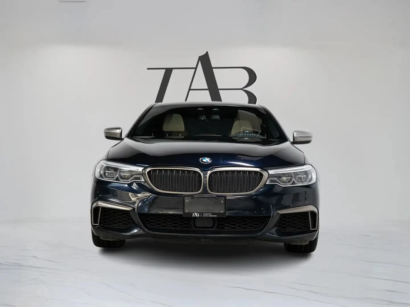 BMW 550 M PREMIUM ЦЕНА ДО БЪЛГАРИЯ АВТОКРЕДИТ, снимка 2 - Автомобили и джипове - 55562273