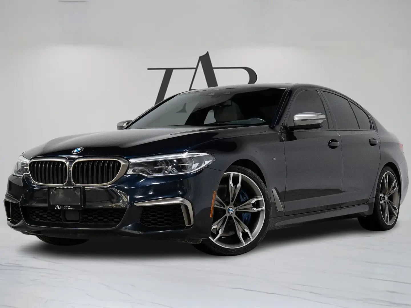 BMW 550 M PREMIUM ЦЕНА ДО БЪЛГАРИЯ АВТОКРЕДИТ, снимка 3 - Автомобили и джипове - 55562273