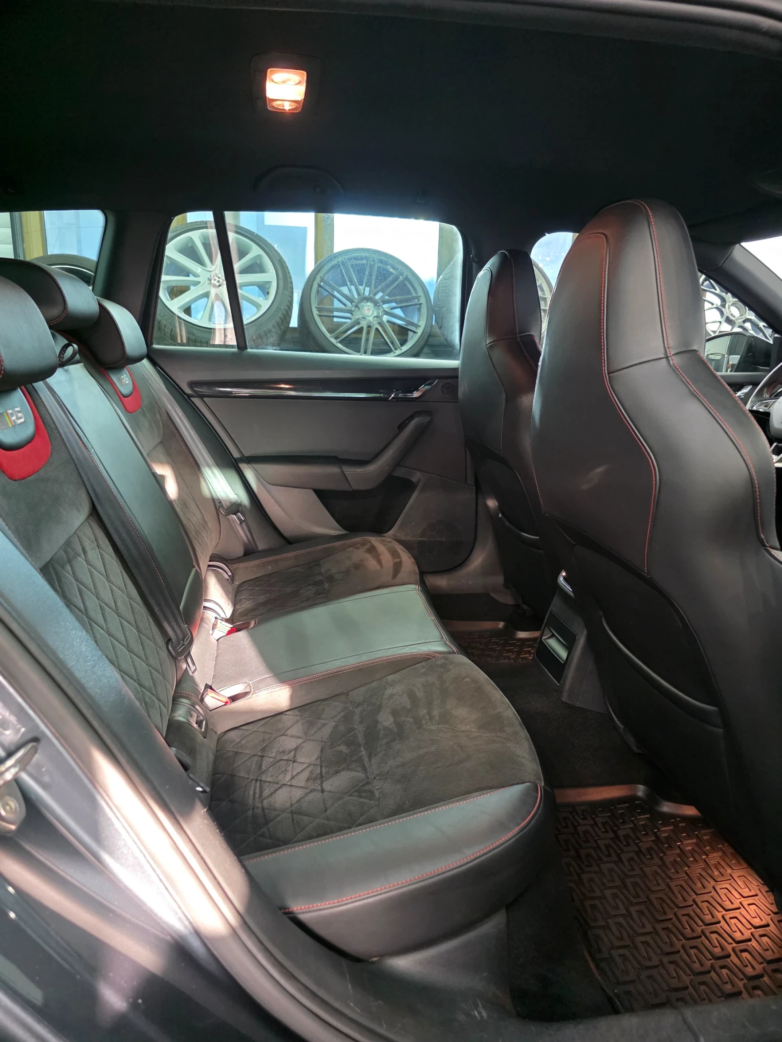 Skoda Octavia VRS Камера 4x4, снимка 11 - Автомобили и джипове - 55697967