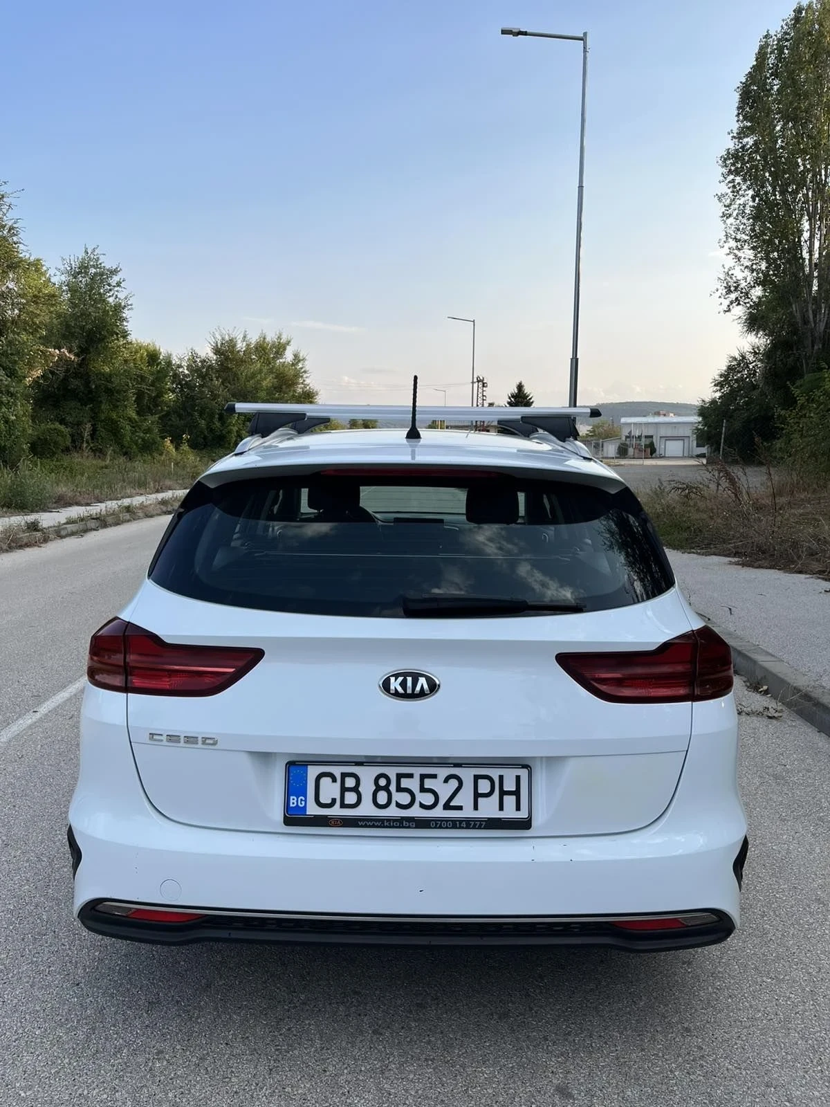 Kia Ceed, снимка 4 - Автомобили и джипове - 55826874