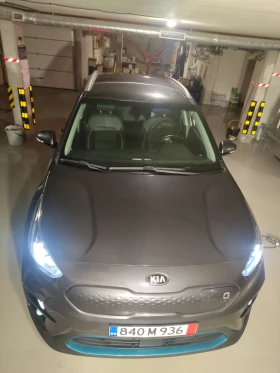Kia Niro 65 kWh, ExecutiveLine, 100% SOH, Термопомпа, снимка 2