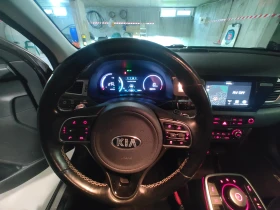 Kia Niro 65 kWh, ExecutiveLine, 100% SOH, Термопомпа, снимка 11