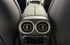 Обява за продажба на Mercedes-Benz GLC 300 e 4Matic Plug-in = AMG Line = PremiumPlus Гаранция ~ 153 000 лв. - изображение 10