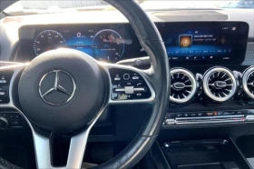 Mercedes-Benz GLB 250 4MATIC* АвтоКредит* (Цена до БГ)  - 25999 € / 50849.62 лв. - 72329856 11