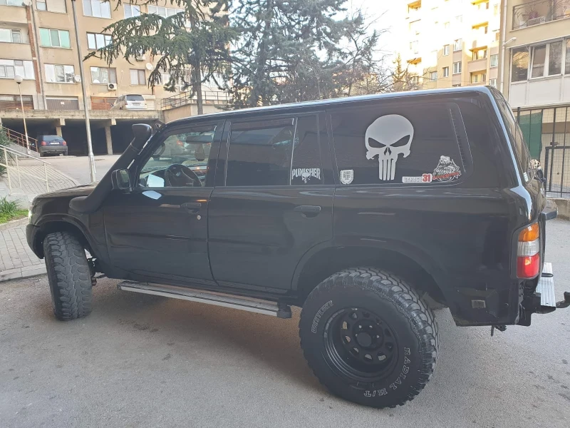 Nissan Patrol, снимка 9 - Автомобили и джипове - 49079715