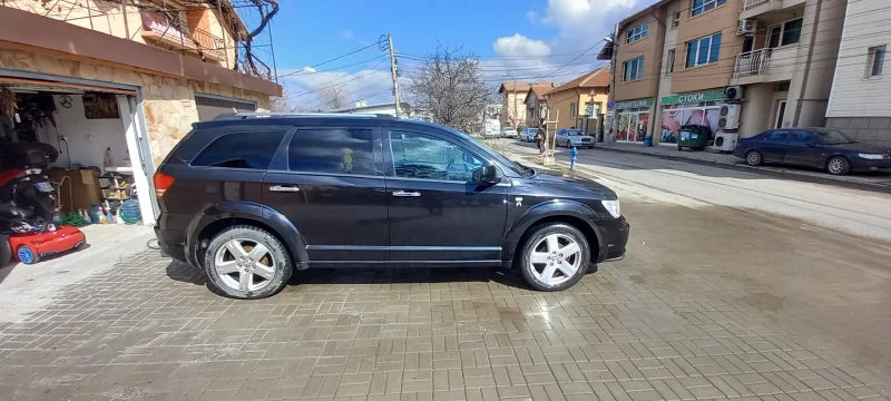 Dodge Journey 2.0, снимка 2 - Автомобили и джипове - 49537450