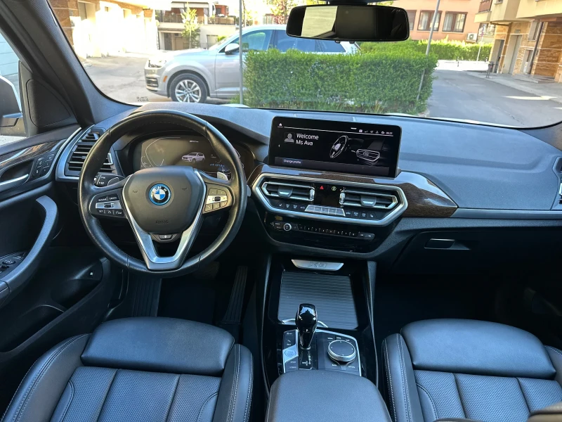 BMW X3 30e Plug-in Hybrid xDrive, снимка 9 - Автомобили и джипове - 50476359