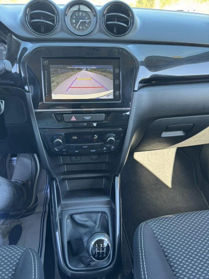 Suzuki Vitara * AllGrip* 1.6i * 120кс. * 4x4* Дистроник* , снимка 10 - Автомобили и джипове - 51515123