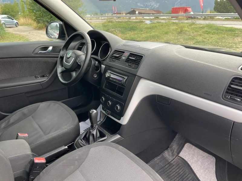 Skoda Yeti 1.2TSI-105-ITALIA, снимка 5 - Автомобили и джипове - 51558803