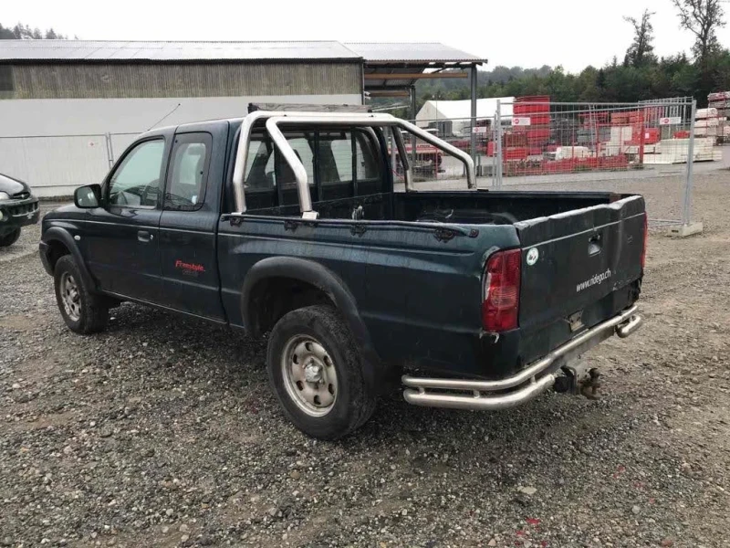 Mazda B2500 2.5 Diesel, снимка 8 - Автомобили и джипове - 52024879
