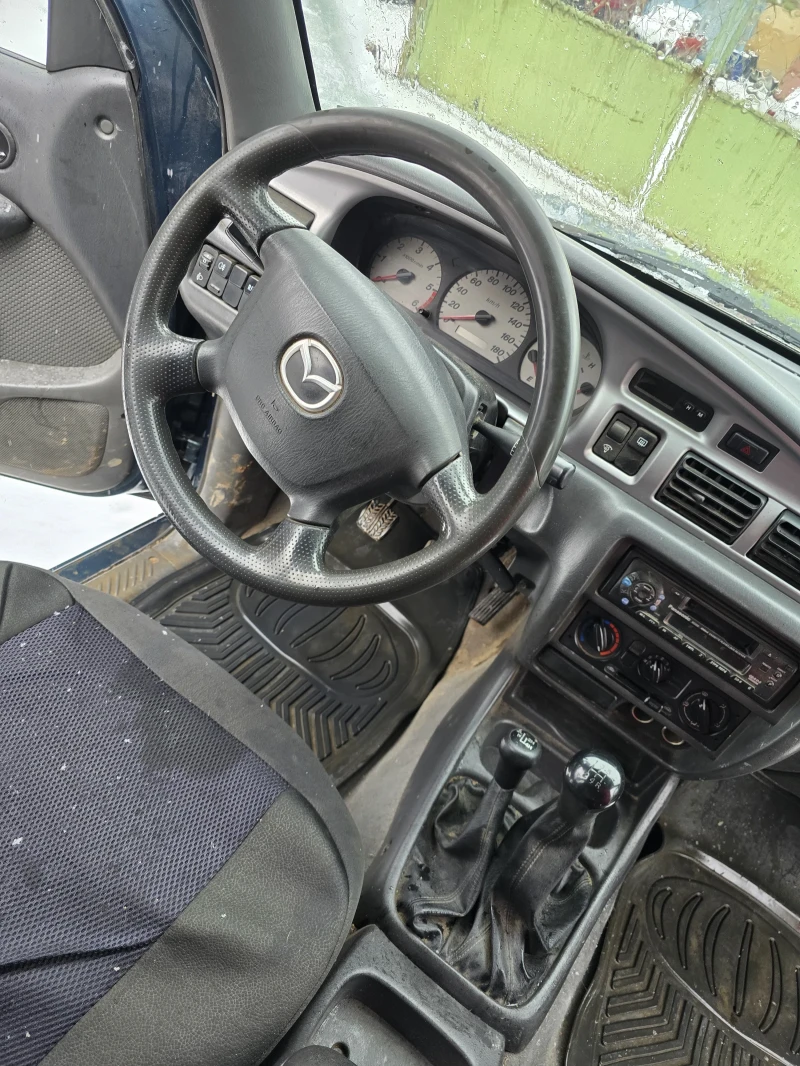 Mazda B2500 2.5 Diesel, снимка 12 - Автомобили и джипове - 52024879