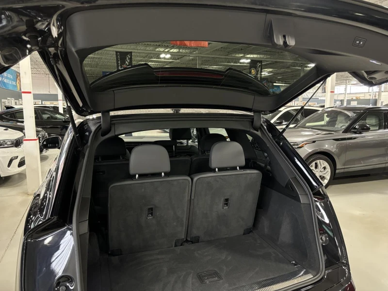 Audi Q7 PROGRESSIV* S-LINE* BLACK OPTIC* 360 KAM* PANO* 7М, снимка 17 - Автомобили и джипове - 52212182