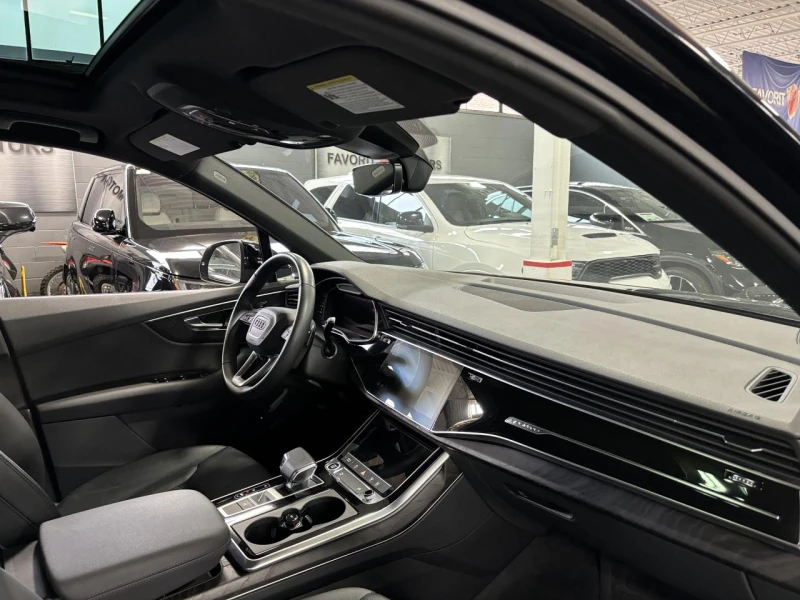 Audi Q7 PROGRESSIV* S-LINE* BLACK OPTIC* 360 KAM* PANO* 7М, снимка 12 - Автомобили и джипове - 52212182