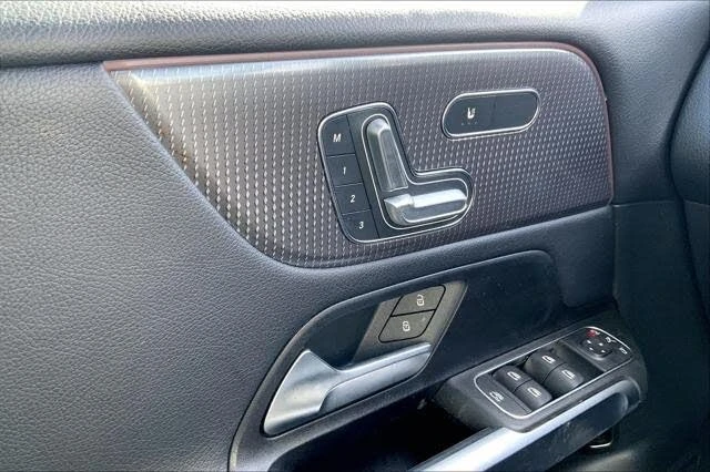 Mercedes-Benz GLB 250 4MATIC* ����������* (���� �� ��)  | Mobile.bg � ����������� 15