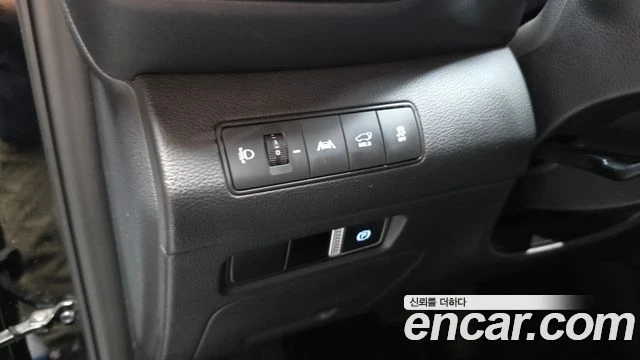 Hyundai Santa fe 2.2 2WD| КАМЕРА| DISTRONIC| ОБДУХ| ПОДГРЕВ, снимка 15 - Автомобили и джипове - 55815791