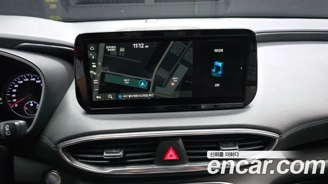 Hyundai Santa fe 2.2 2WD| КАМЕРА| DISTRONIC| ОБДУХ| ПОДГРЕВ, снимка 10 - Автомобили и джипове - 55815791