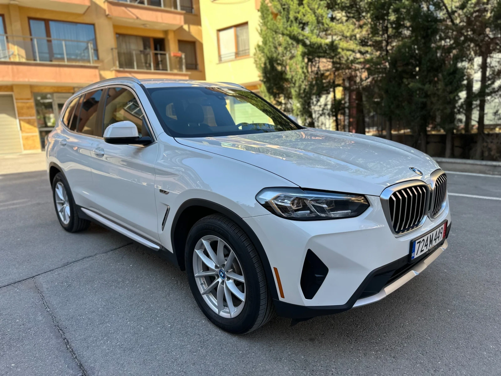 BMW X3 30e Plug-in Hybrid xDrive - изображение 2
