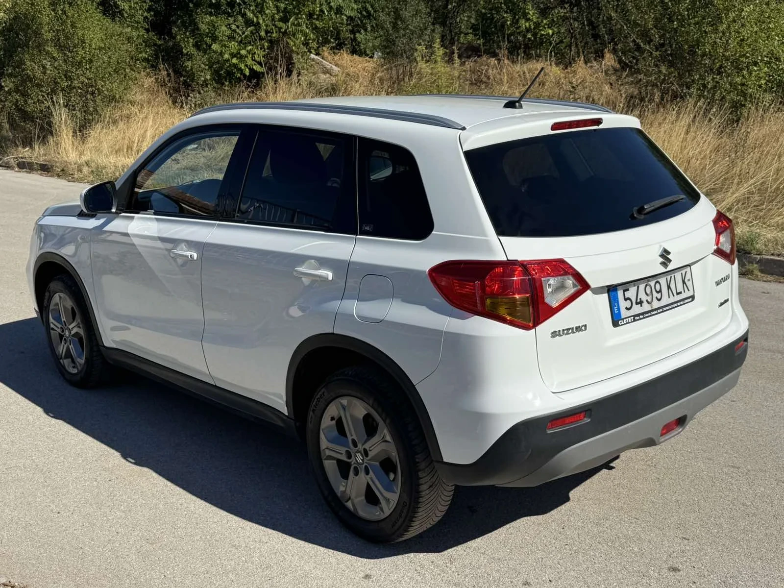 Suzuki Vitara * AllGrip* 1.6i * 120кс. * 4x4* Дистроник*  - изображение 4