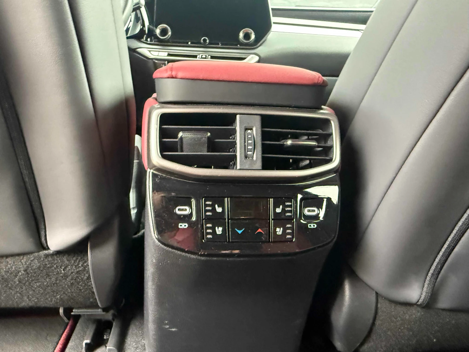 Lexus RX 500h Hybrid * ОБДУХВАНЕ * CARFAX * АВТО КРЕДИТ * , снимка 15 - Автомобили и джипове - 54755664