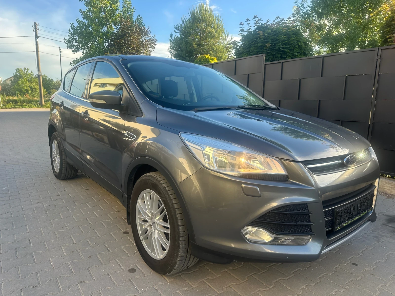 Ford Kuga 2.0-НАВИГАЦИЯ-4х4, снимка 3 - Автомобили и джипове - 55010558