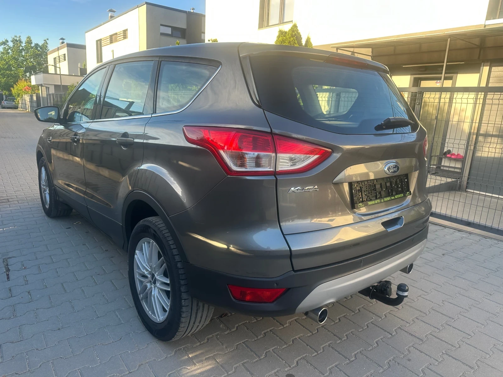 Ford Kuga 2.0-НАВИГАЦИЯ-4х4, снимка 6 - Автомобили и джипове - 55010558
