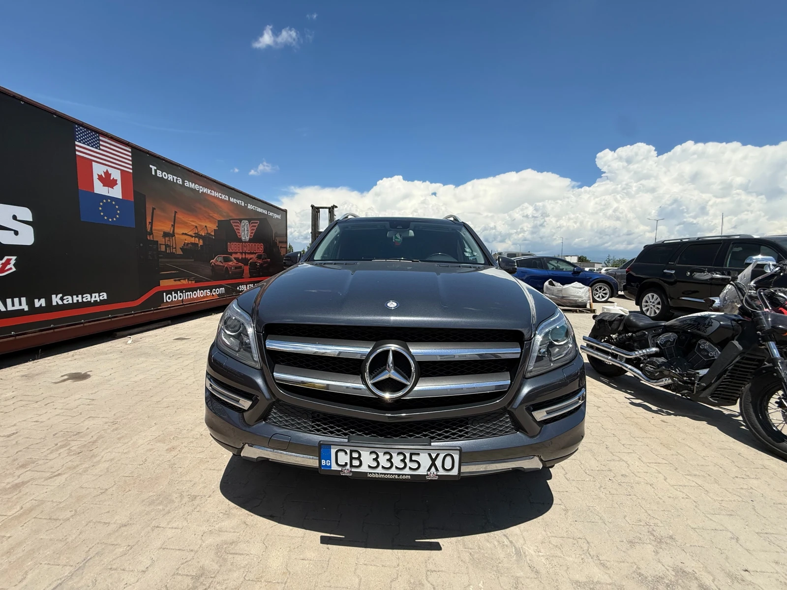 Mercedes-Benz GL 550 ВСИЧКИ ЕКСТРИ ОБСЛУЖЕН ГАРАНЦИЯ, снимка 2 - Автомобили и джипове - 55077855