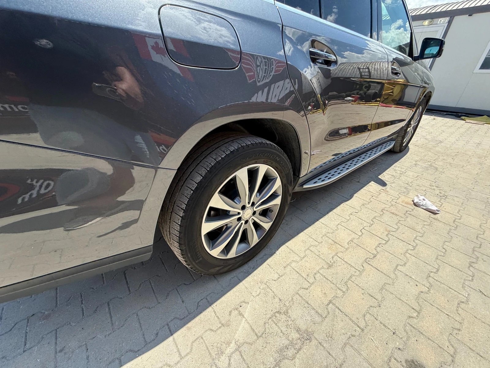 Mercedes-Benz GL 550 ВСИЧКИ ЕКСТРИ ОБСЛУЖЕН ГАРАНЦИЯ, снимка 12 - Автомобили и джипове - 55077855