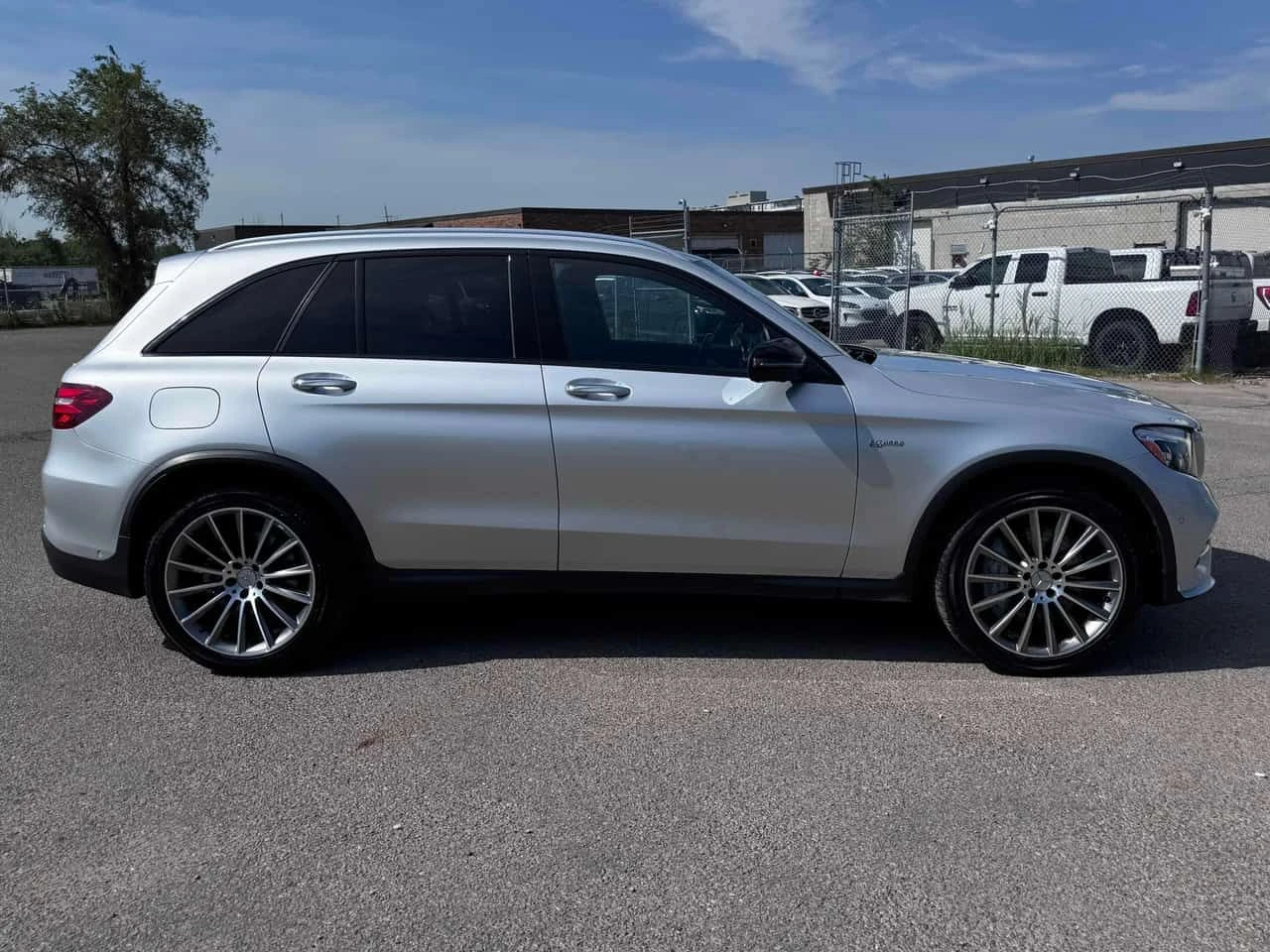 Mercedes-Benz GLC 43 AMG * CARFAX * ОПЦИЯ ЗА ФИНАНСИРАНЕ , снимка 3 - Автомобили и джипове - 55302708