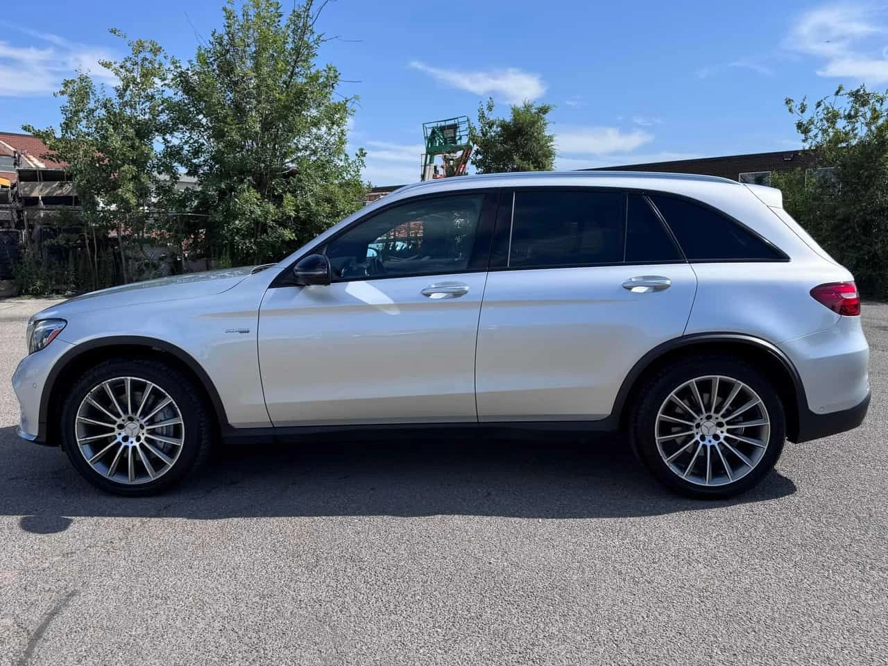 Mercedes-Benz GLC 43 AMG * CARFAX * ОПЦИЯ ЗА ФИНАНСИРАНЕ , снимка 2 - Автомобили и джипове - 55302708