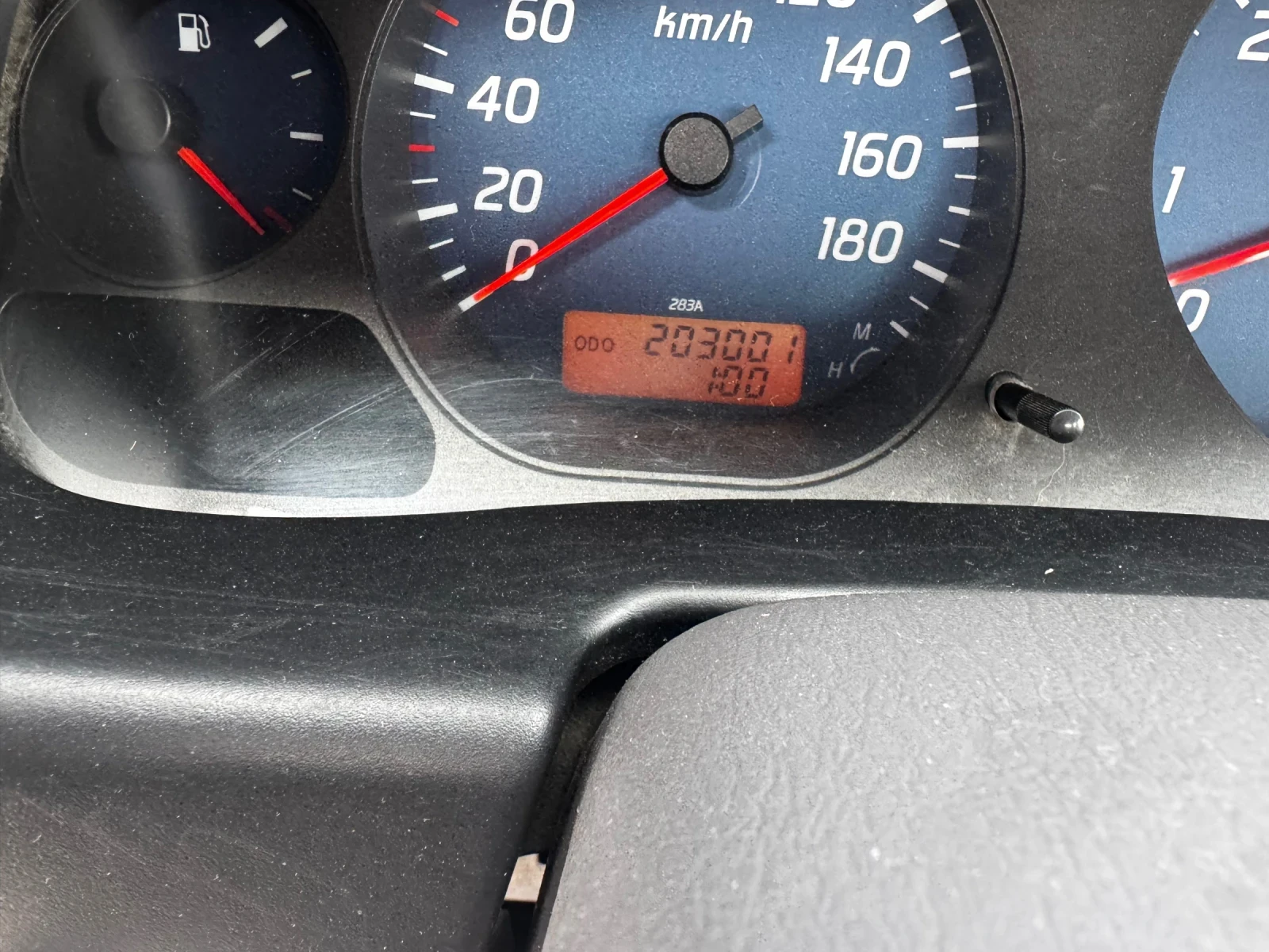 Nissan Navara 2.5 131 hp, снимка 7 - Автомобили и джипове - 56193370