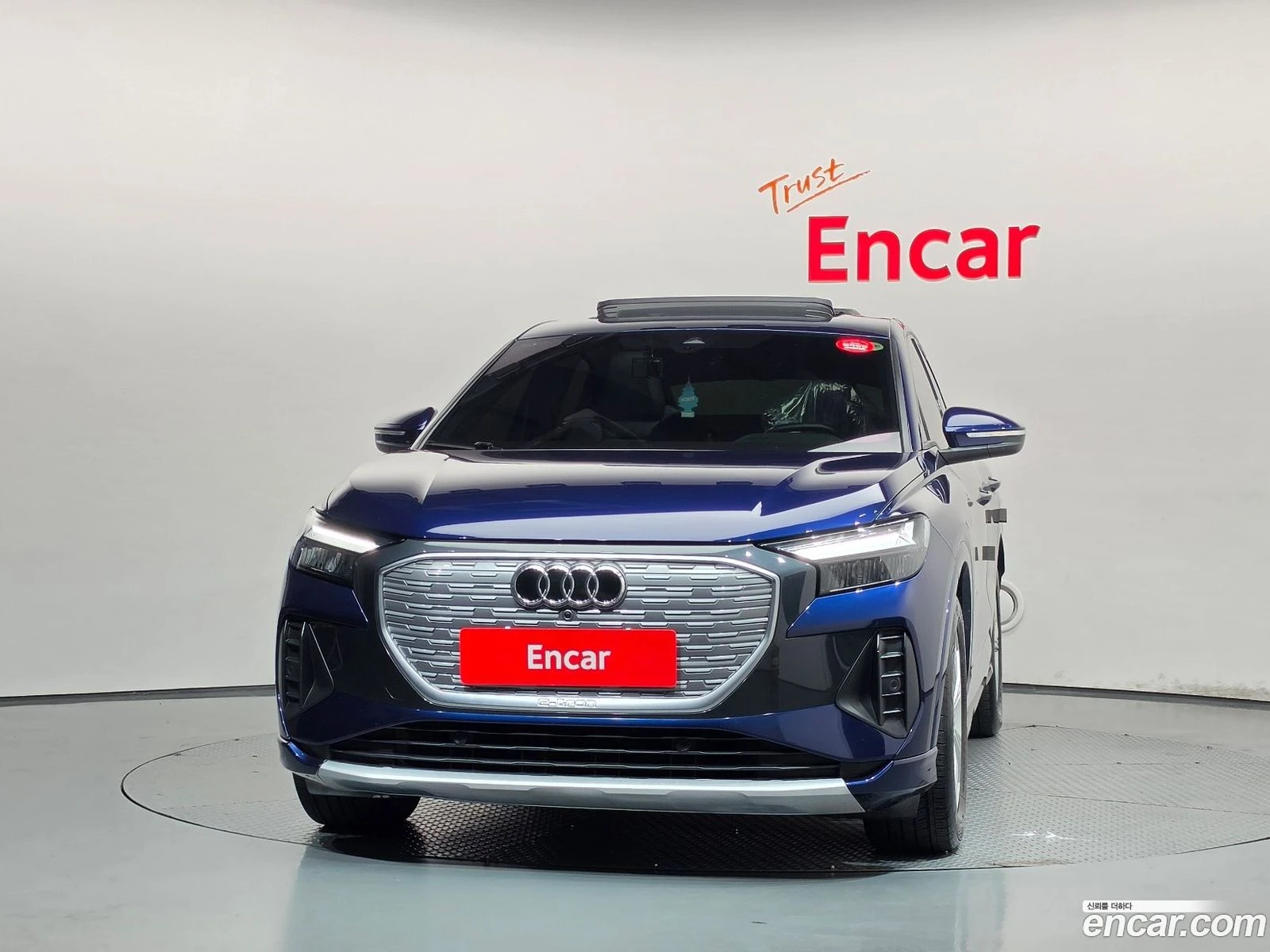 Audi Q4 40, снимка 3 - Автомобили и джипове - 56378791