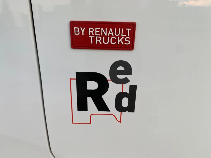 Renault Master 2.3 Diesel 163ps Фургон, Климатик, снимка 9 - Бусове и автобуси - 50621383