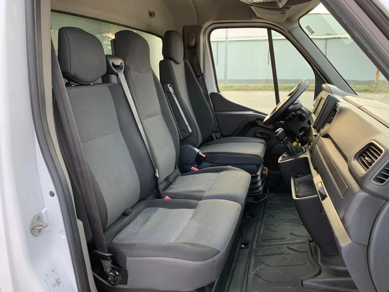 Renault Master 2.3 Diesel 163ps Фургон, Климатик, снимка 15 - Бусове и автобуси - 50621383