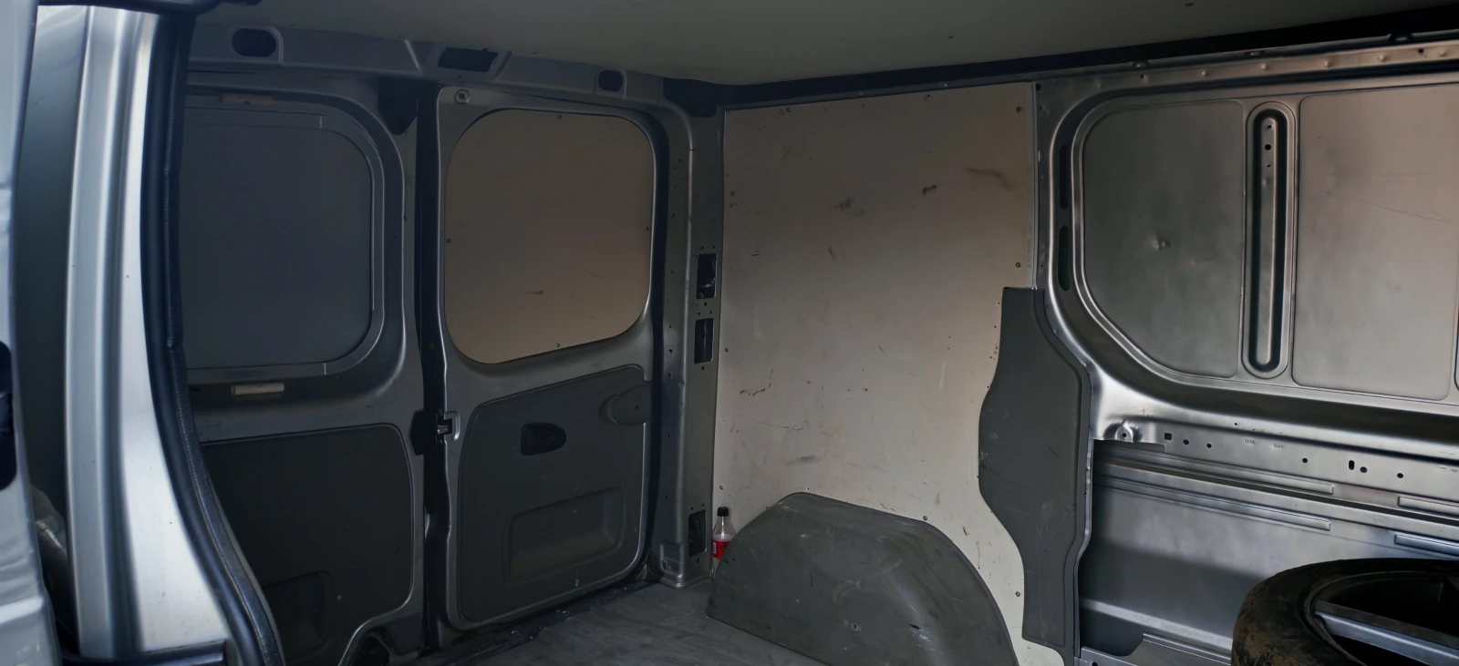 Opel Vivaro * * FACELIFT* * КЛИМАТИК* * , снимка 4 - Бусове и автобуси - 53726659